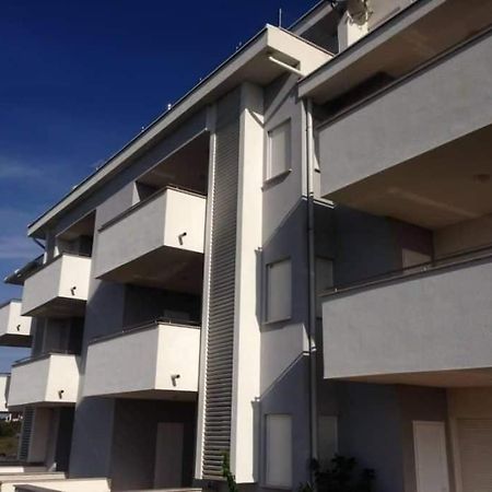 Apartamento Islando 3 Novalja Exterior foto