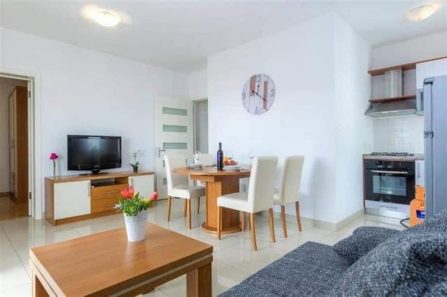 Apartamento Islando 3 Novalja Exterior foto